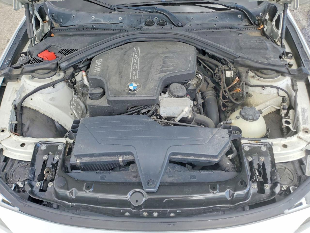 2014 BMW 320 I xDrive - zdjęcie 11