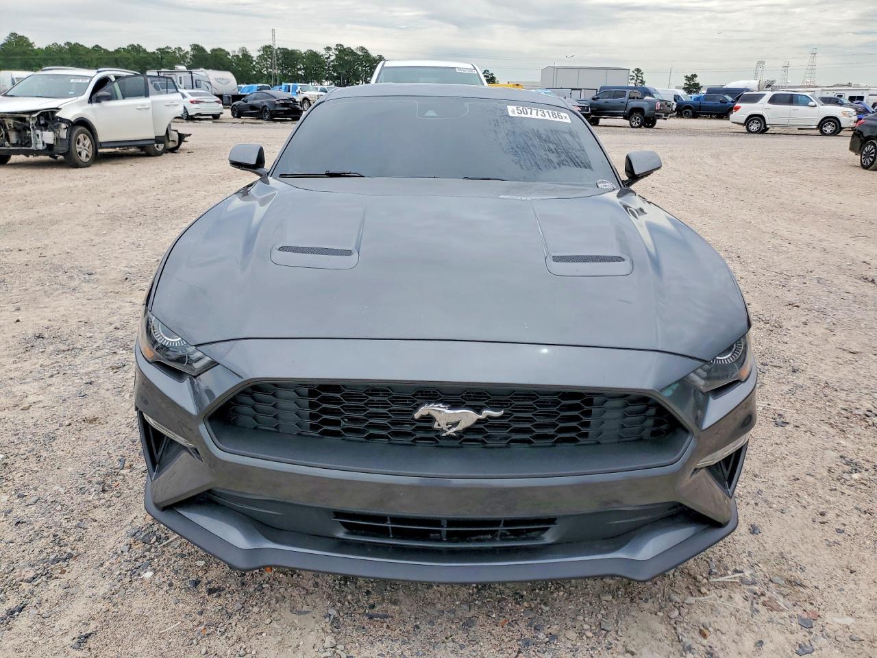 2019 Ford Mustang - zdjęcie 7