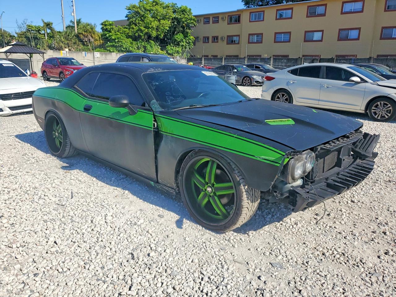 2015 Dodge Challenger Sxt - zdjęcie 4
