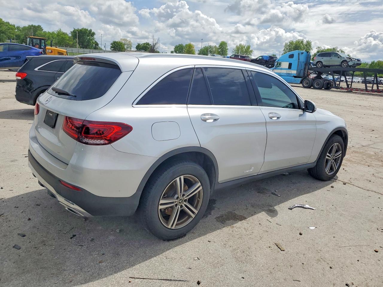 2020 Mercedes-Benz Glc 300 - zdjęcie 3