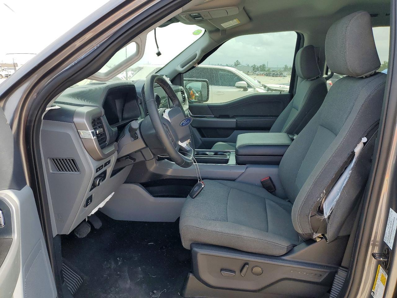 2024 Ford F150 Xlt - zdjęcie 7