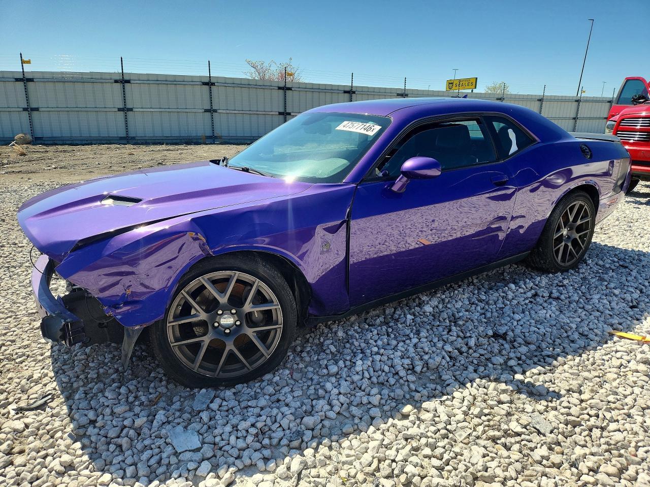 2016 Dodge Challenger R - zdjęcie główne