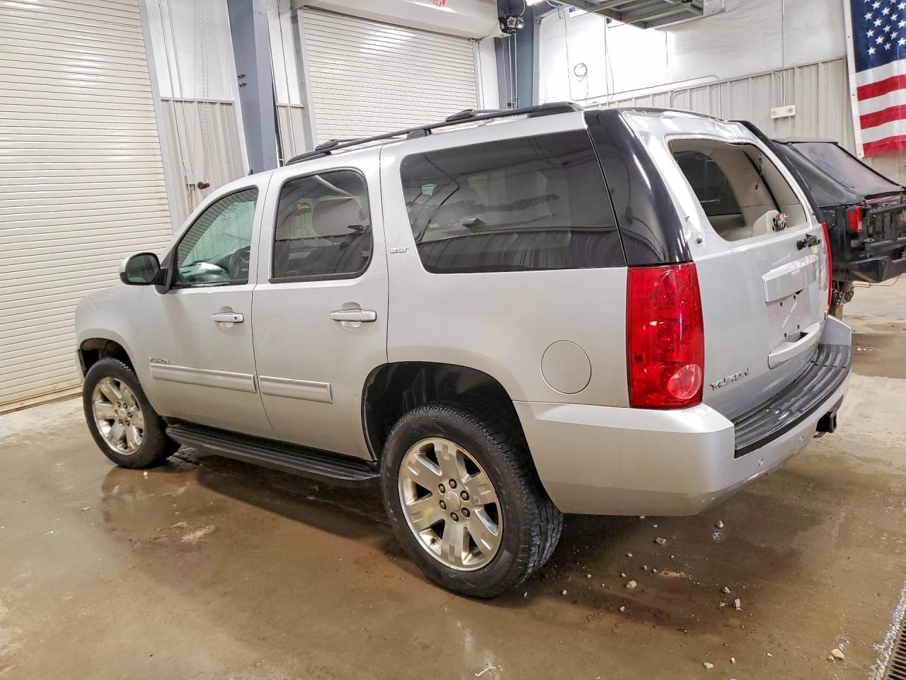 2013 GMC Yukon Slt - zdjęcie 2