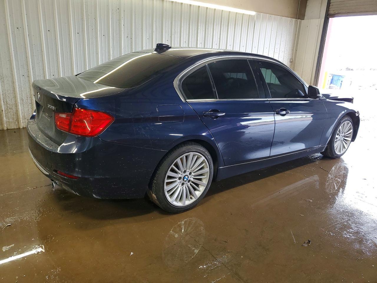 2014 BMW 335 Xi - zdjęcie 3
