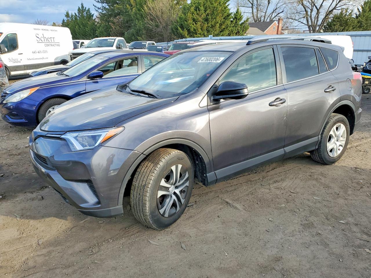 2018 Toyota Rav4 Le - zdjęcie główne