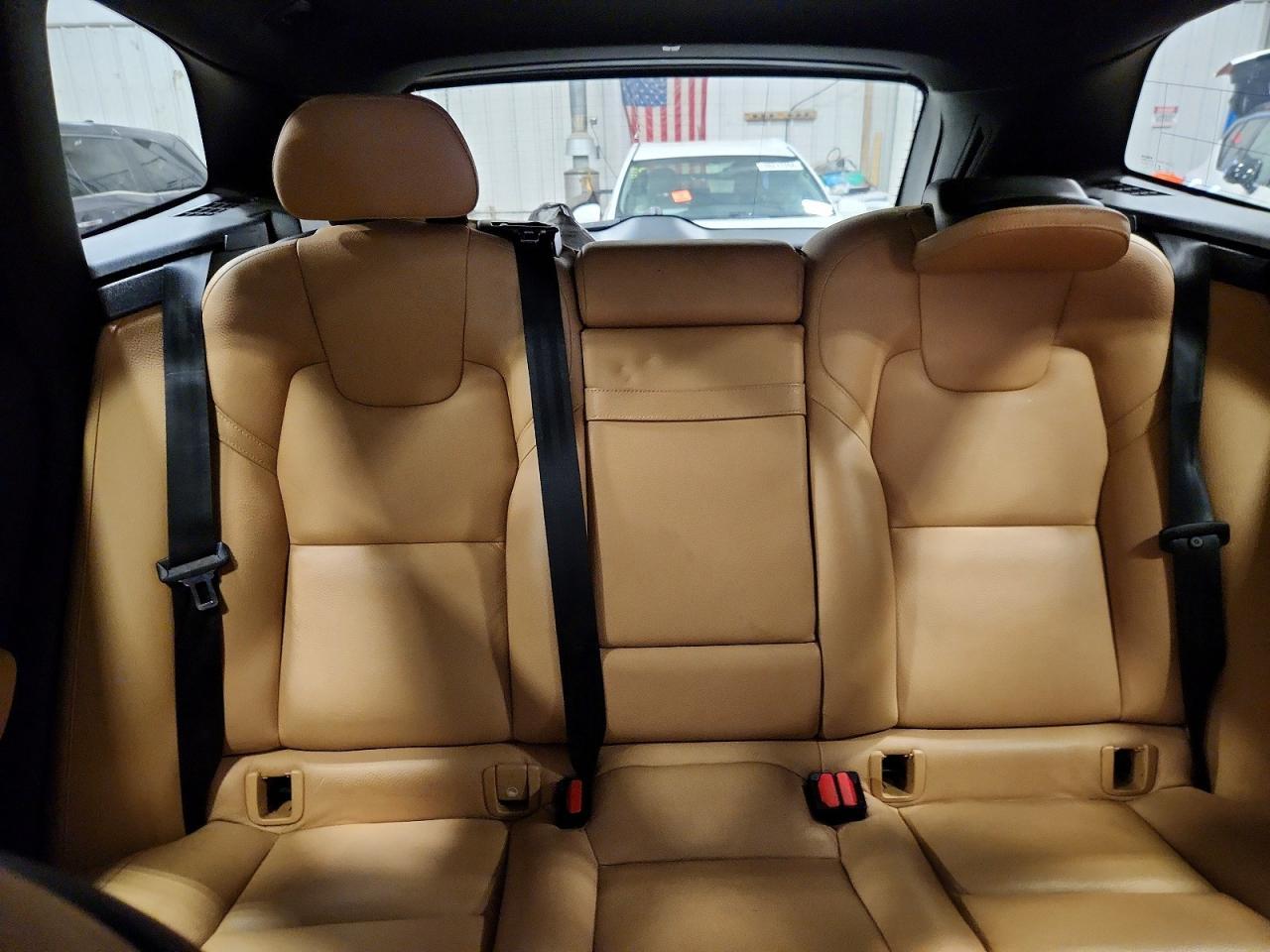 2018 Volvo Xc60 T8 Inscription - zdjęcie 10