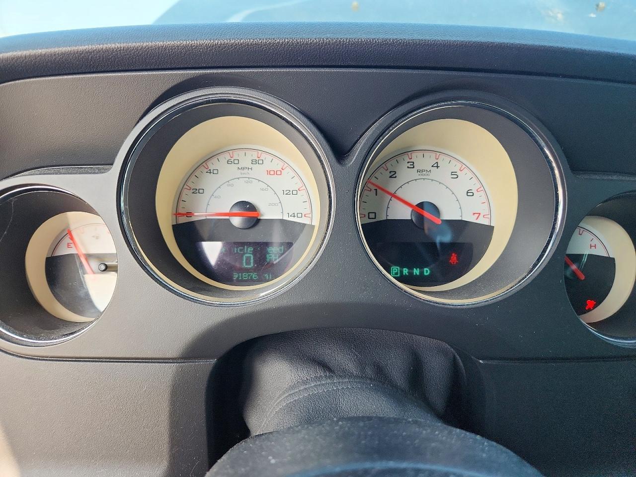 2014 Dodge Challenger Sxt - zdjęcie 9