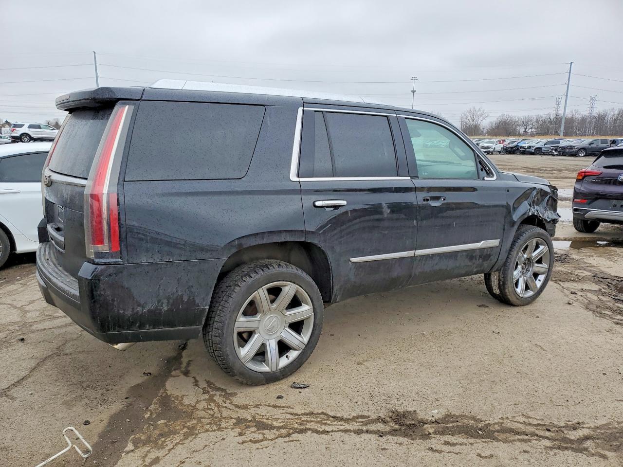 2018 Cadillac Escalade Luxury - zdjęcie 3