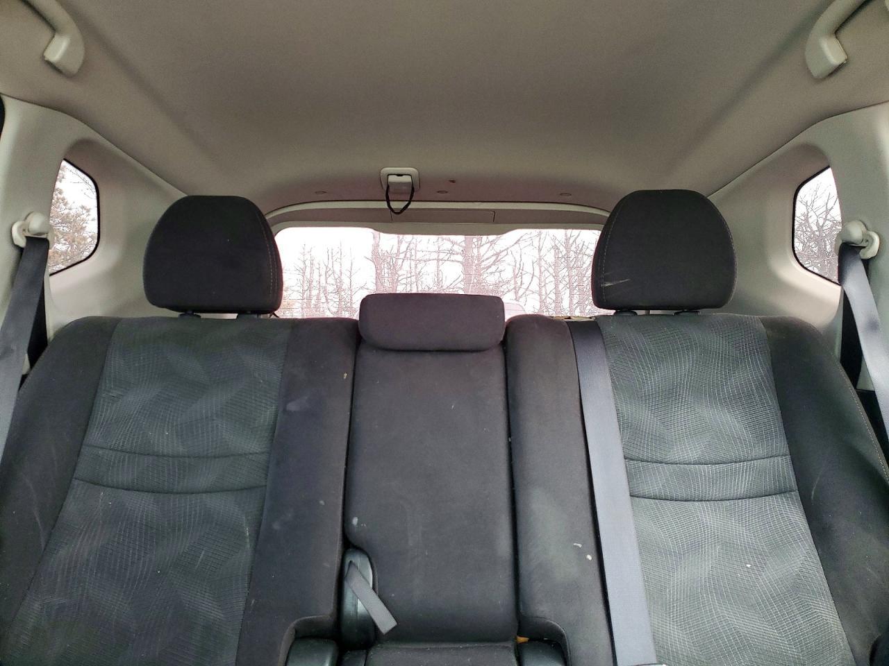 2016 Nissan Rogue S - zdjęcie 10