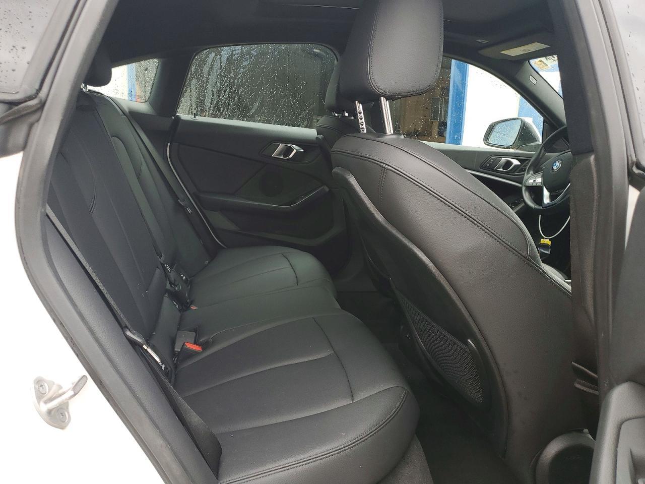 2024 BMW 228I - zdjęcie 10