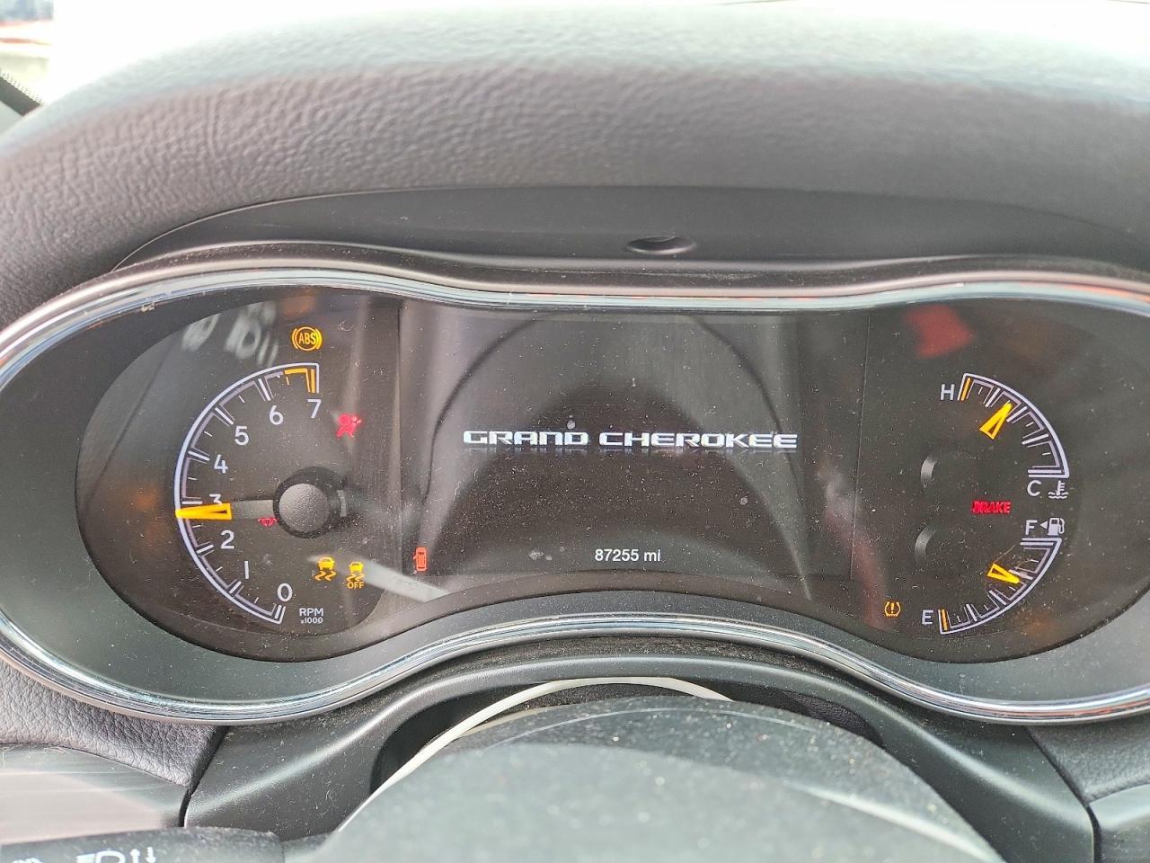 2021 Jeep Grand Cherokee Laredo - zdjęcie 9
