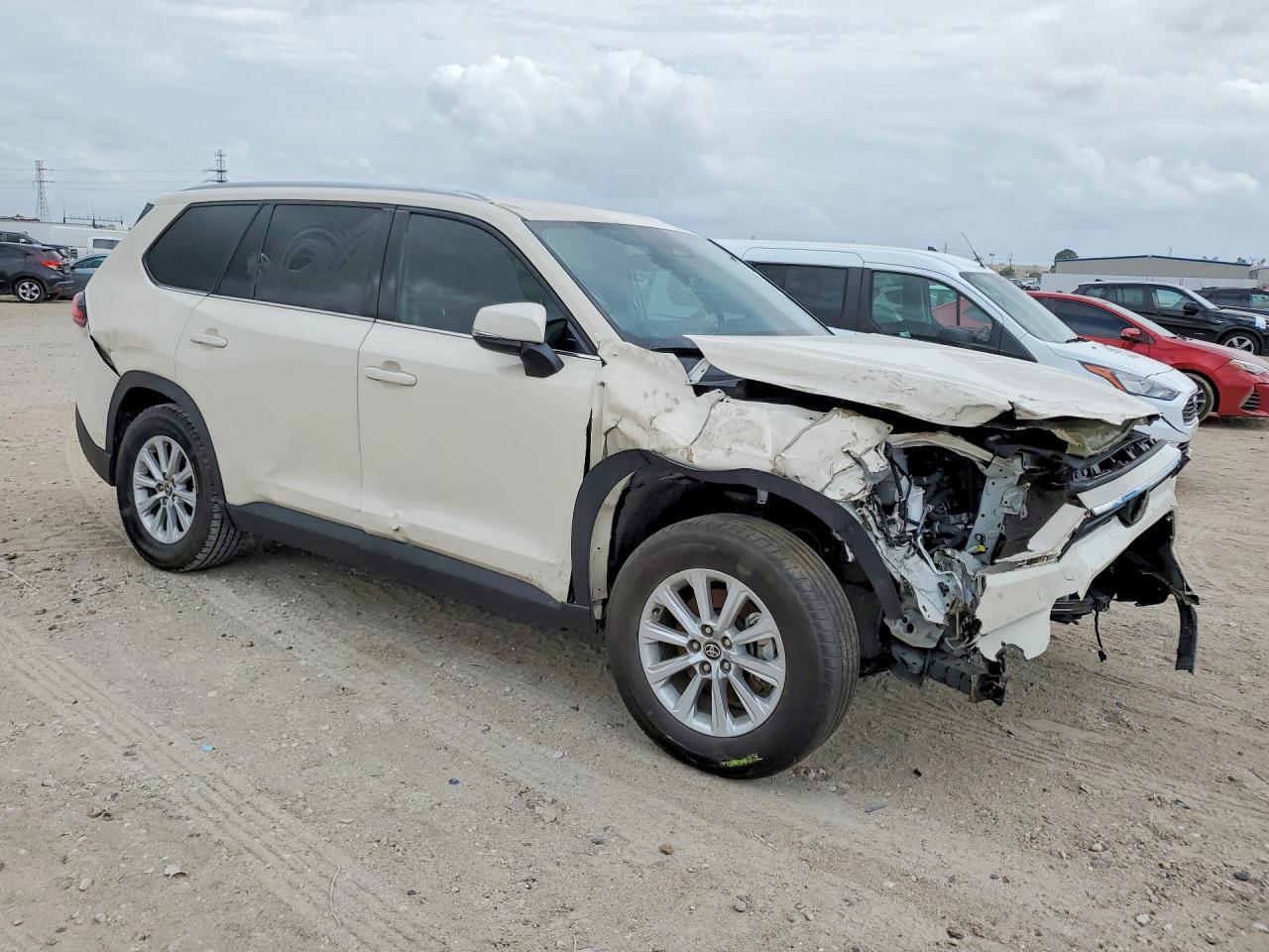 2024 Toyota Grand Highlander Xle - zdjęcie 4