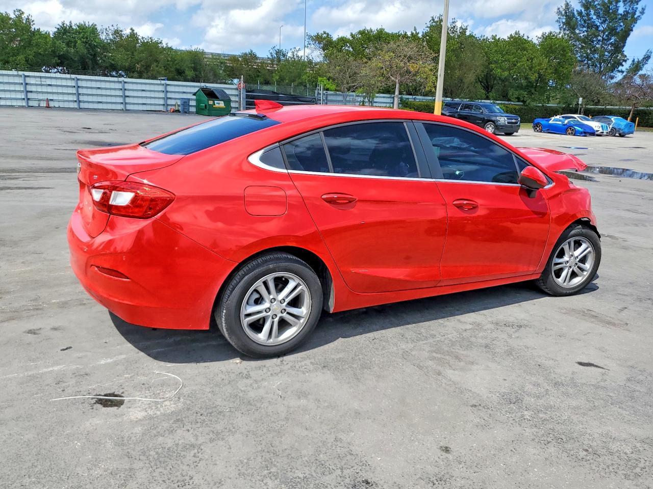 2017 Chevrolet Cruze Lt - zdjęcie 3