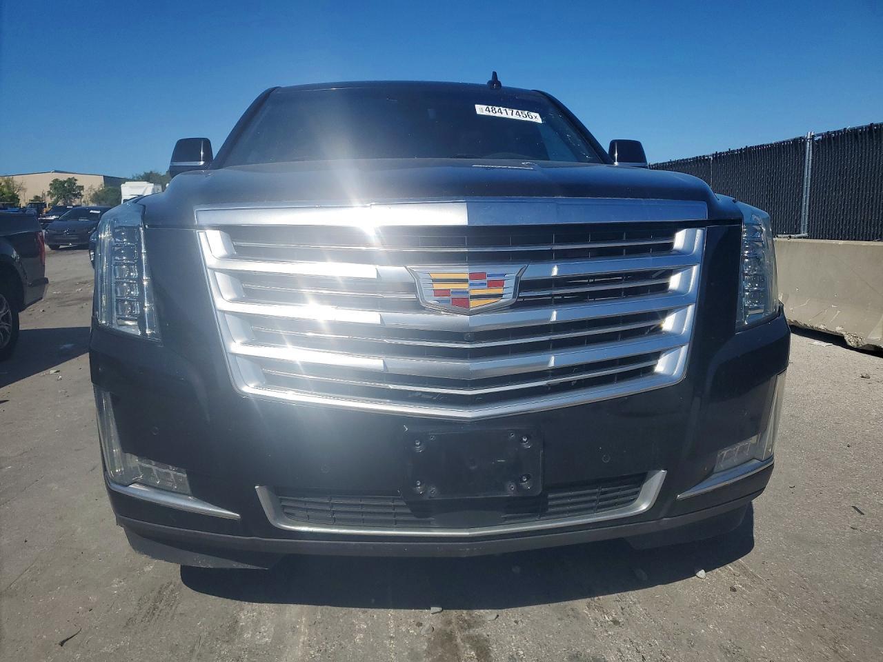 2019 Cadillac Escalade Platinum - zdjęcie 5