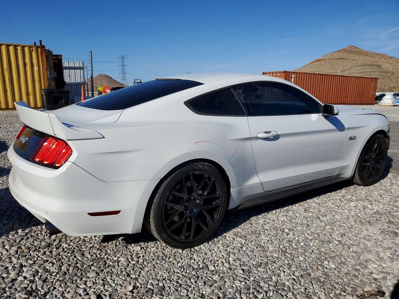 2016 Ford Mustang Gt - zdjęcie 3