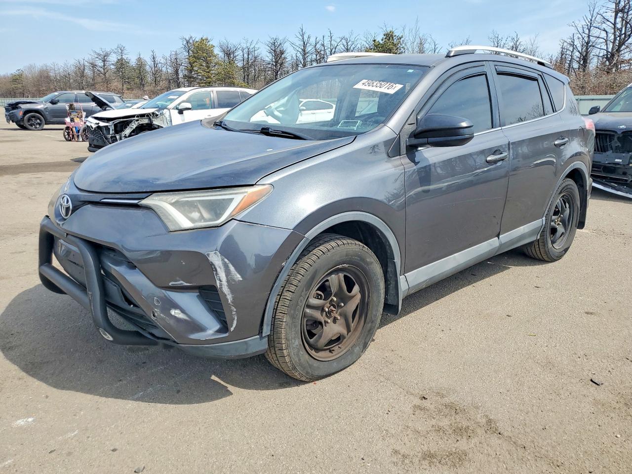 2016 Toyota Rav4 Le - zdjęcie główne
