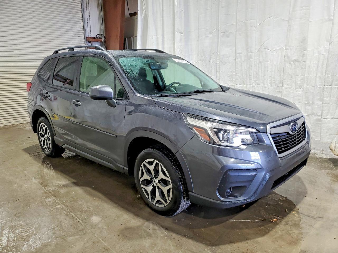 2020 Subaru Forester Premium - zdjęcie 4