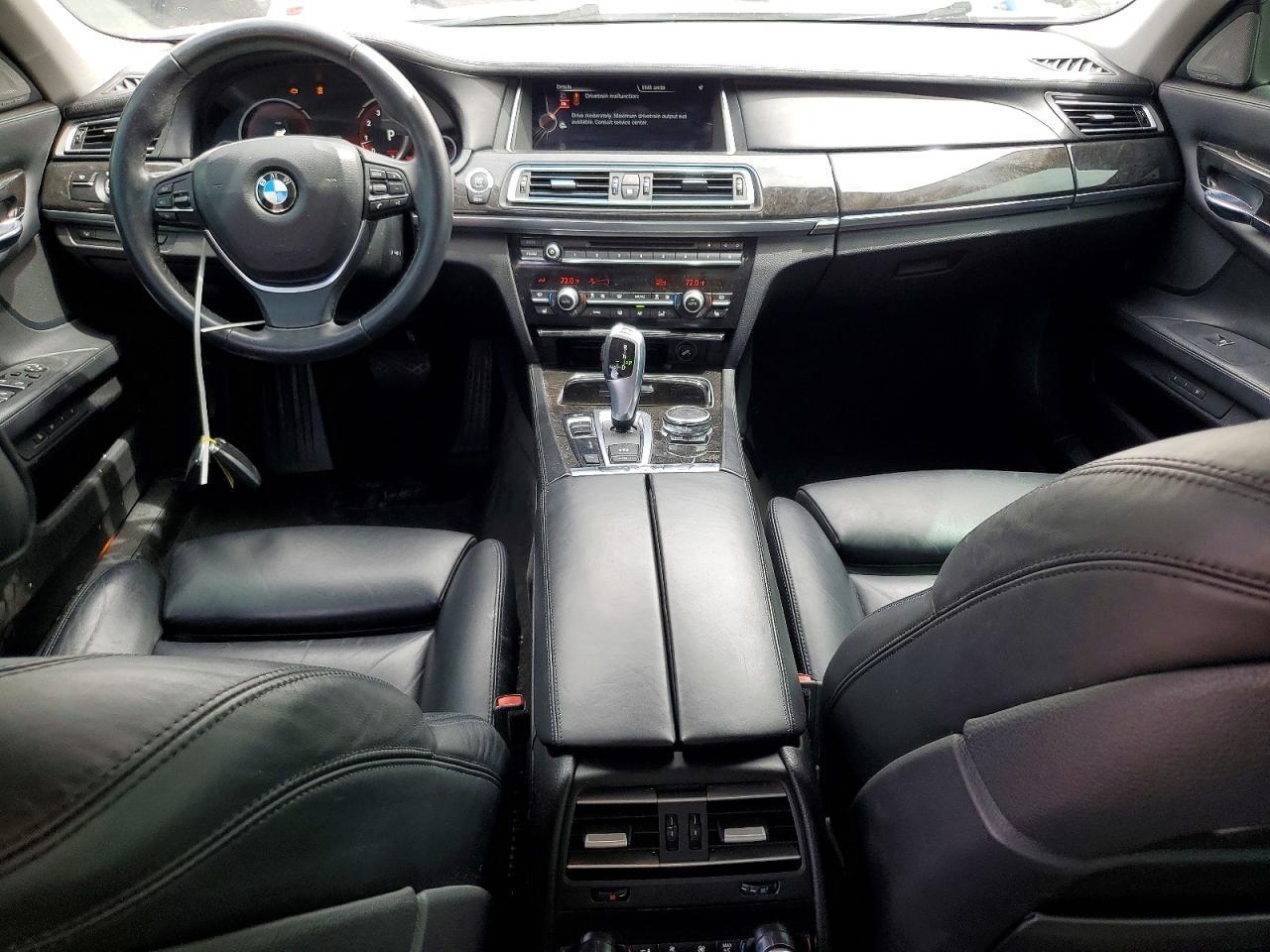 2015 BMW 750 Li - zdjęcie 8