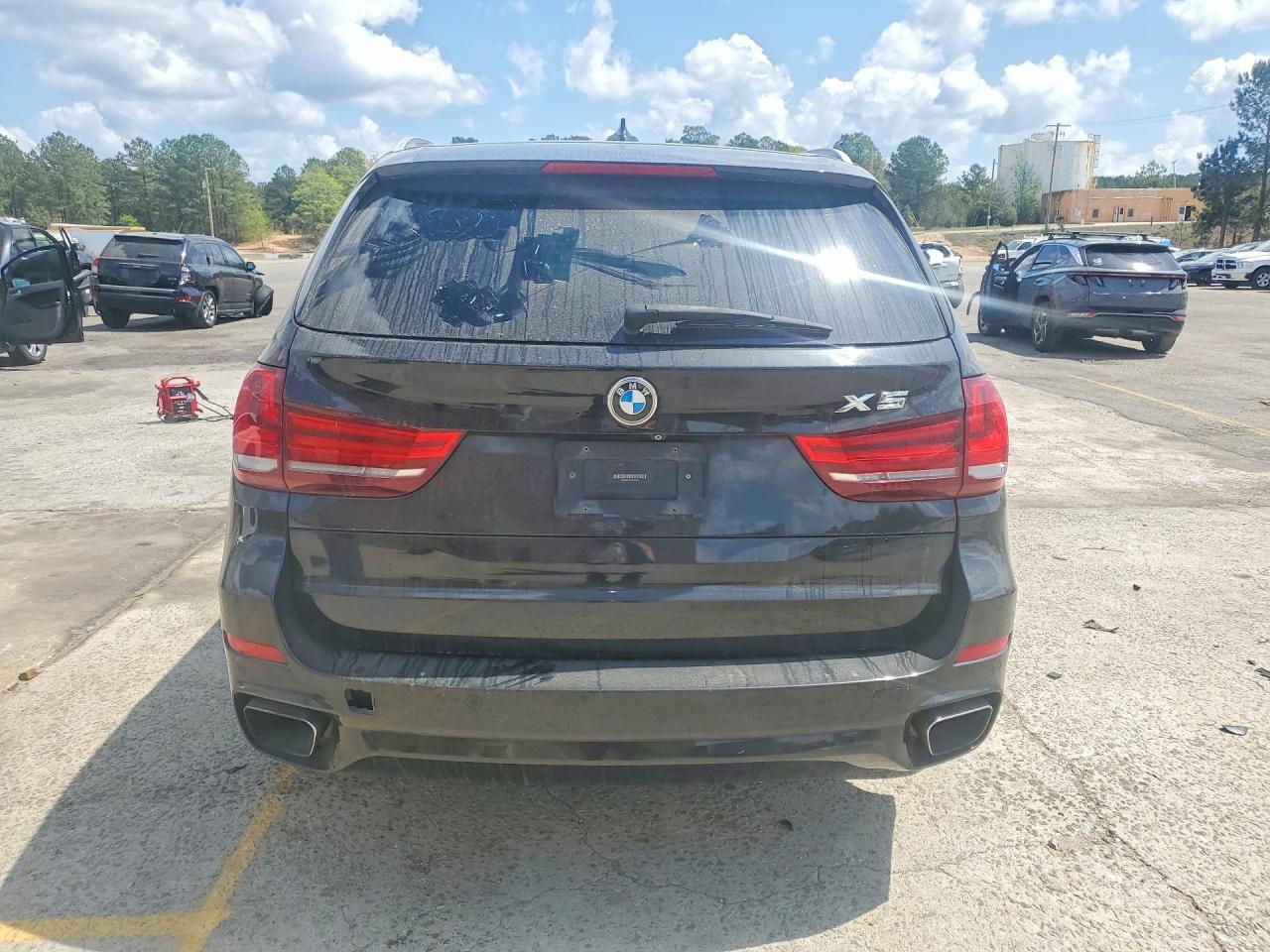 2015 BMW X5 xDrive50I - zdjęcie 6