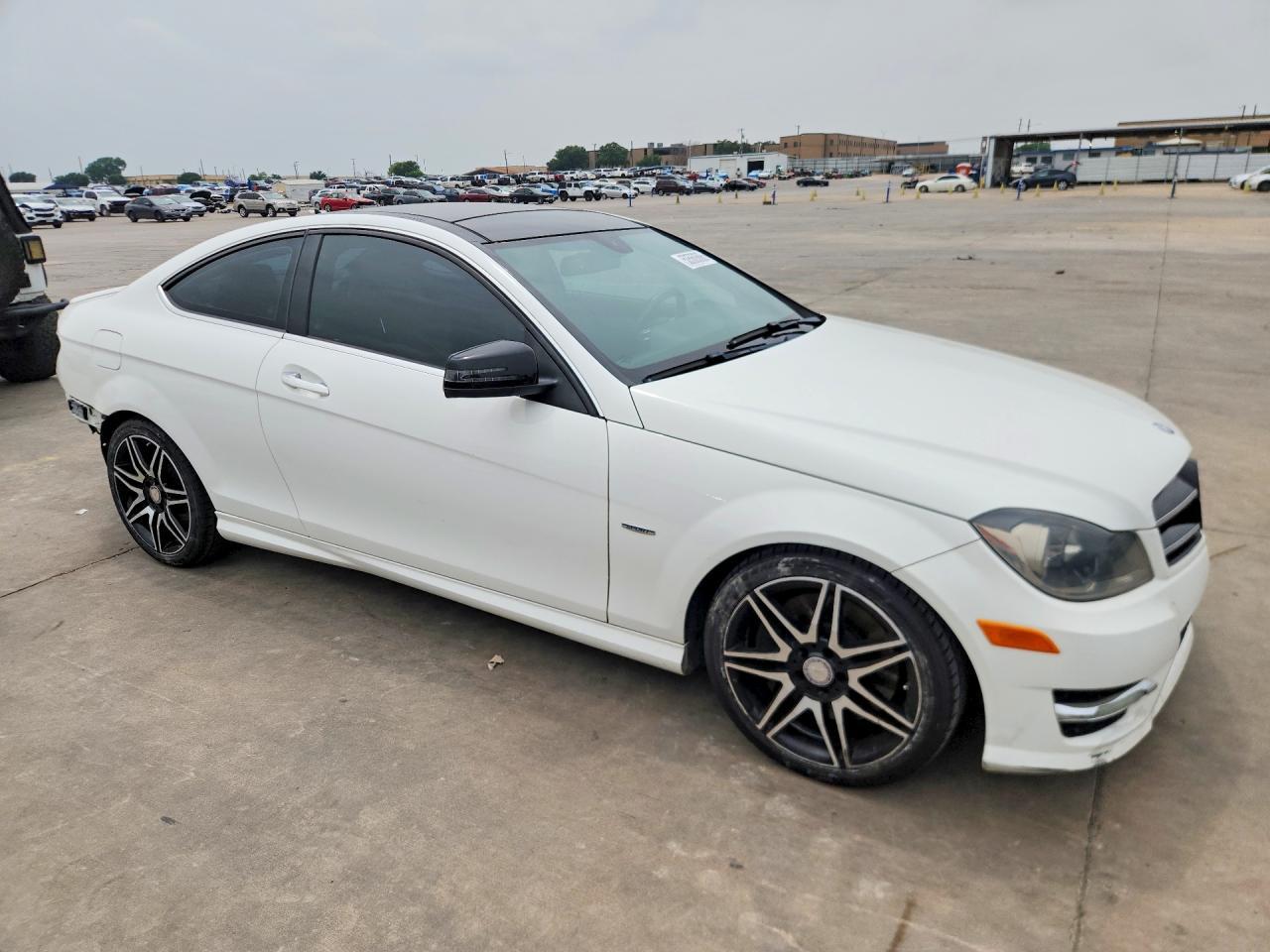 2014 Mercedes-Benz C 250 - zdjęcie 4