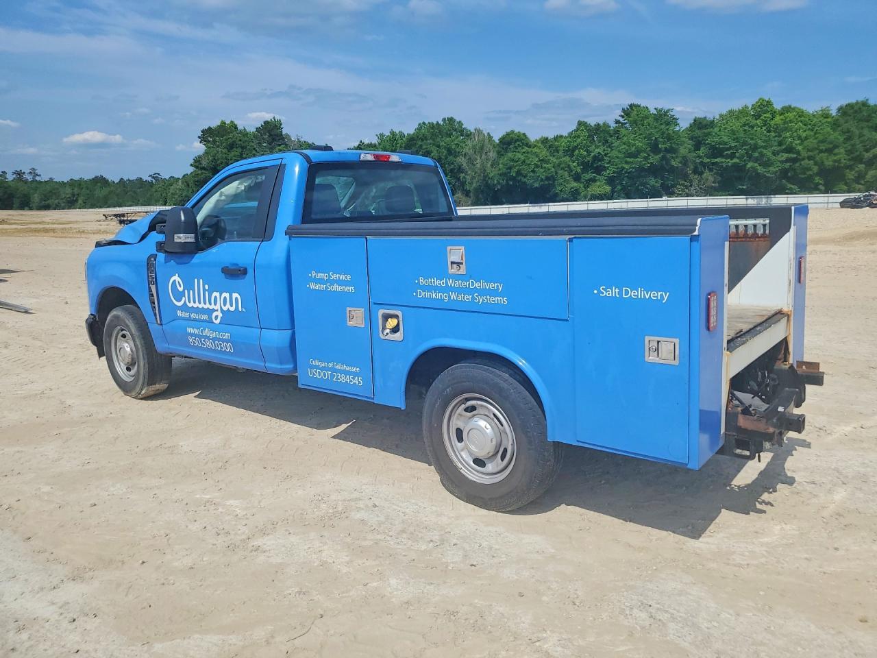 2024 Ford F250 - zdjęcie 2
