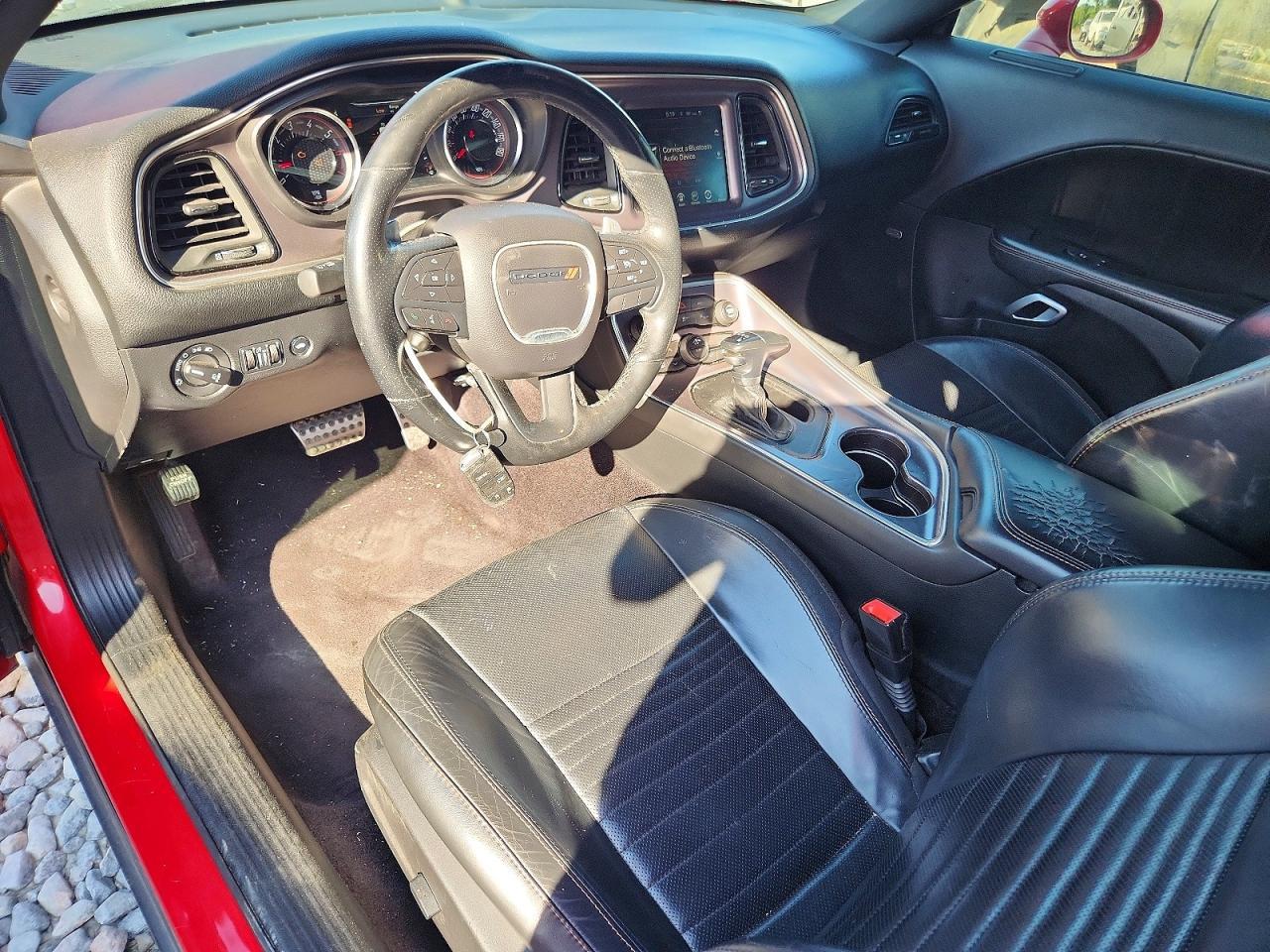 2016 Dodge Challenger R - zdjęcie 8