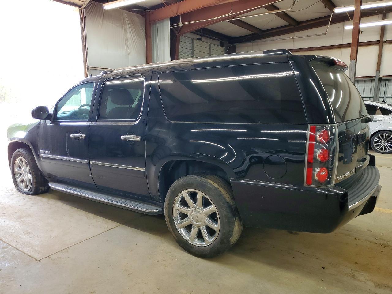2014 GMC Yukon Xl Denali - zdjęcie 2