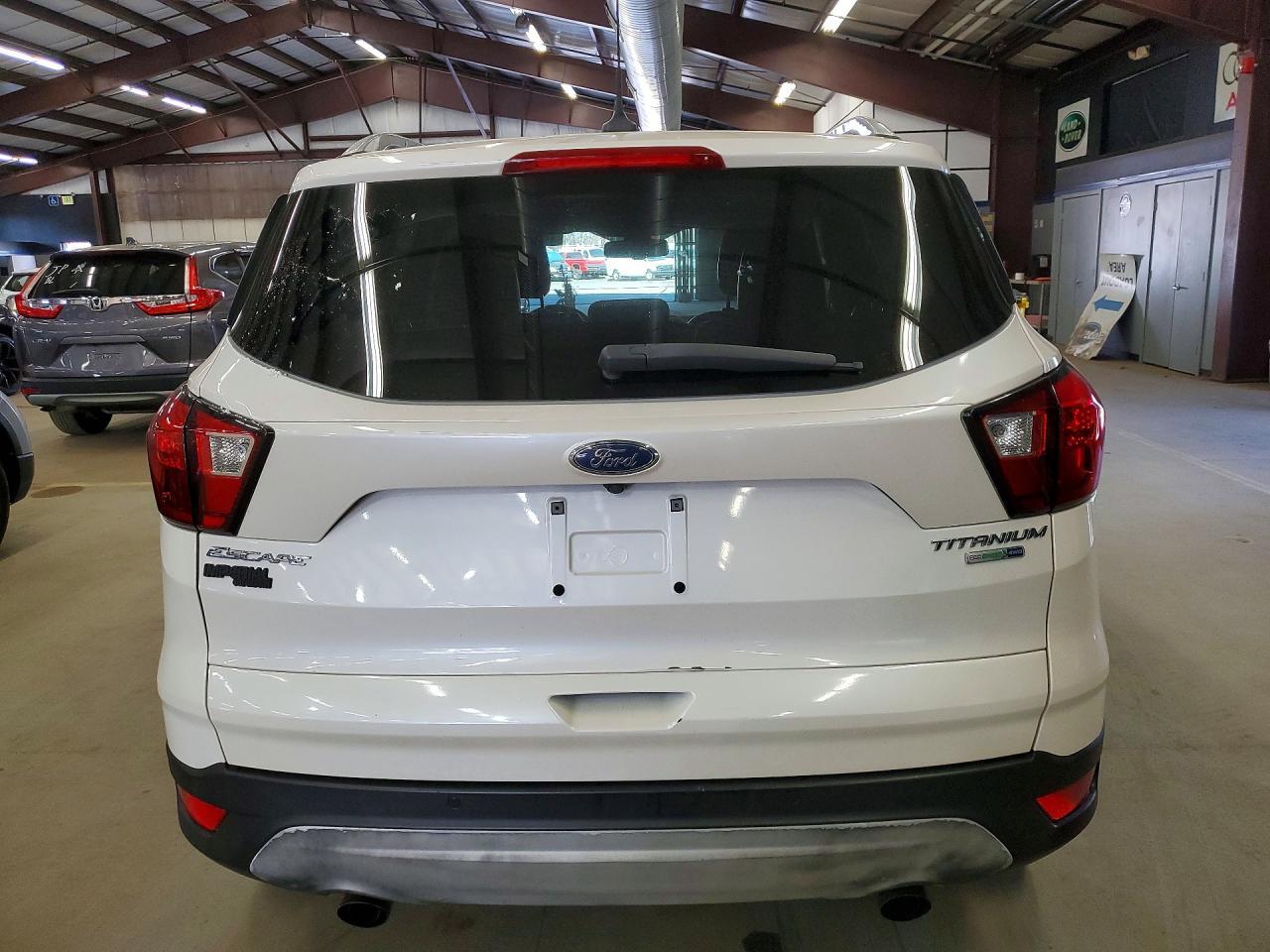 2019 Ford Escape Titanium - zdjęcie 6