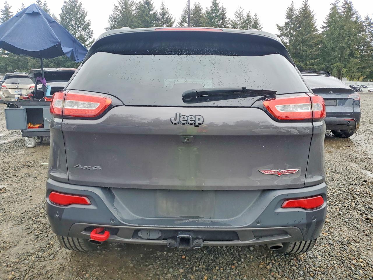 2018 Jeep Cherokee Trailhawk - zdjęcie 6