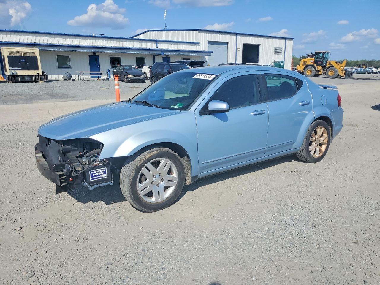 2013 Dodge Avenger R - zdjęcie główne