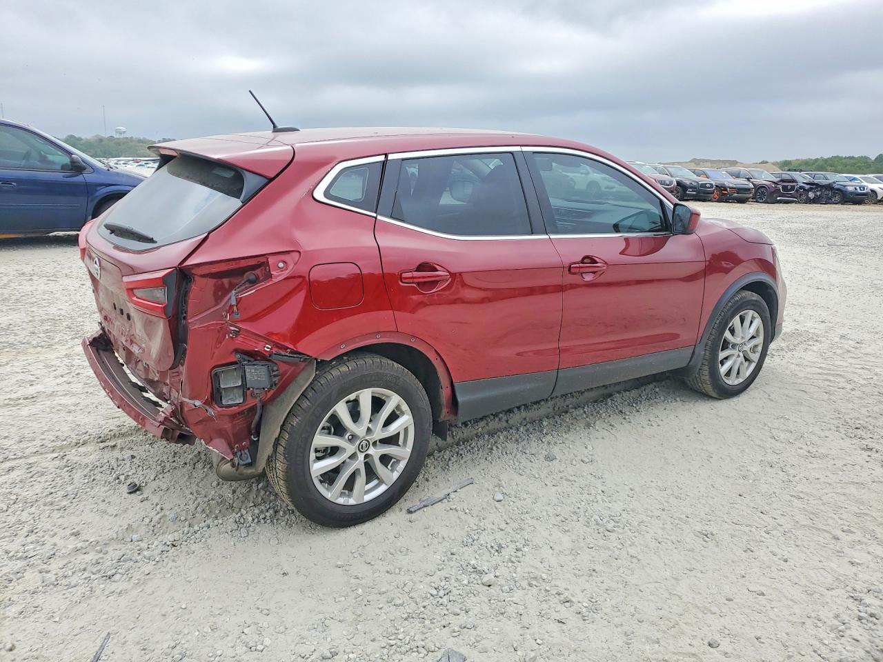 2022 Nissan Rogue Sport S - zdjęcie 3