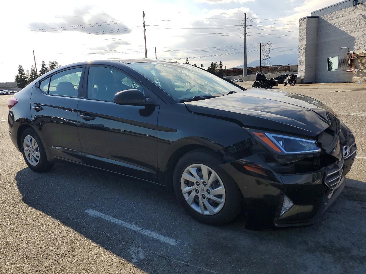 2020 Hyundai Elantra Se - zdjęcie 4