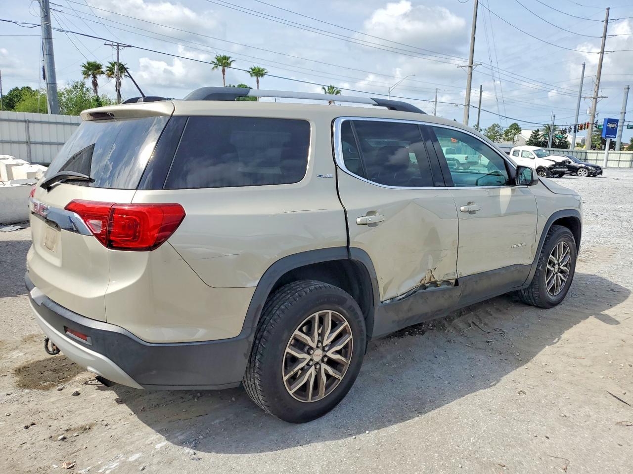 2017 GMC Acadia Sle - zdjęcie 3