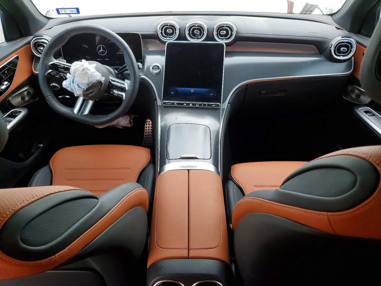 2025 Mercedes-Benz Glc 300 - zdjęcie 10