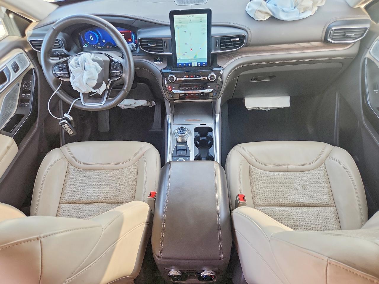 2021 Ford Explorer Platinum - zdjęcie 8