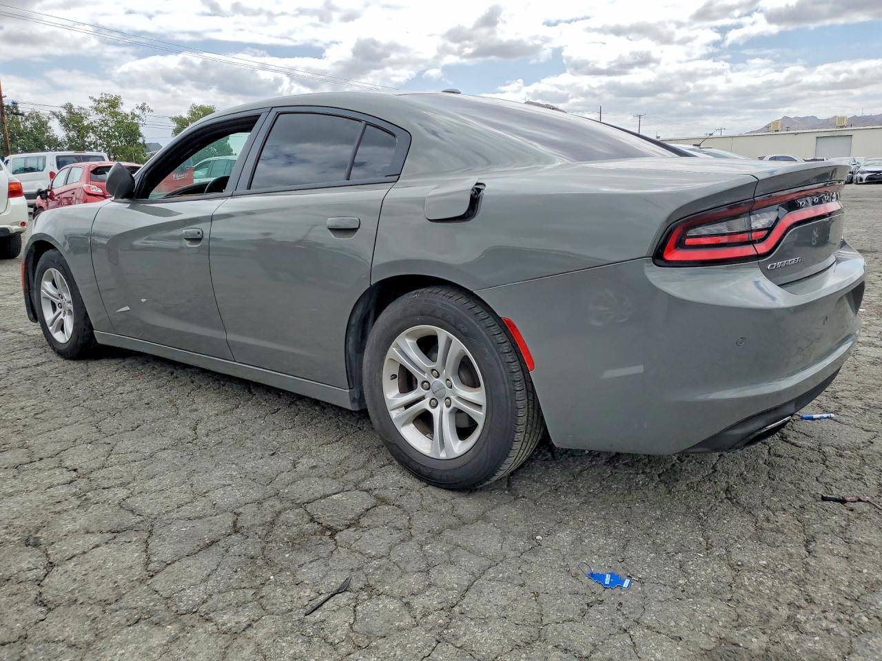 2018 Dodge Charger Sxt - zdjęcie 2