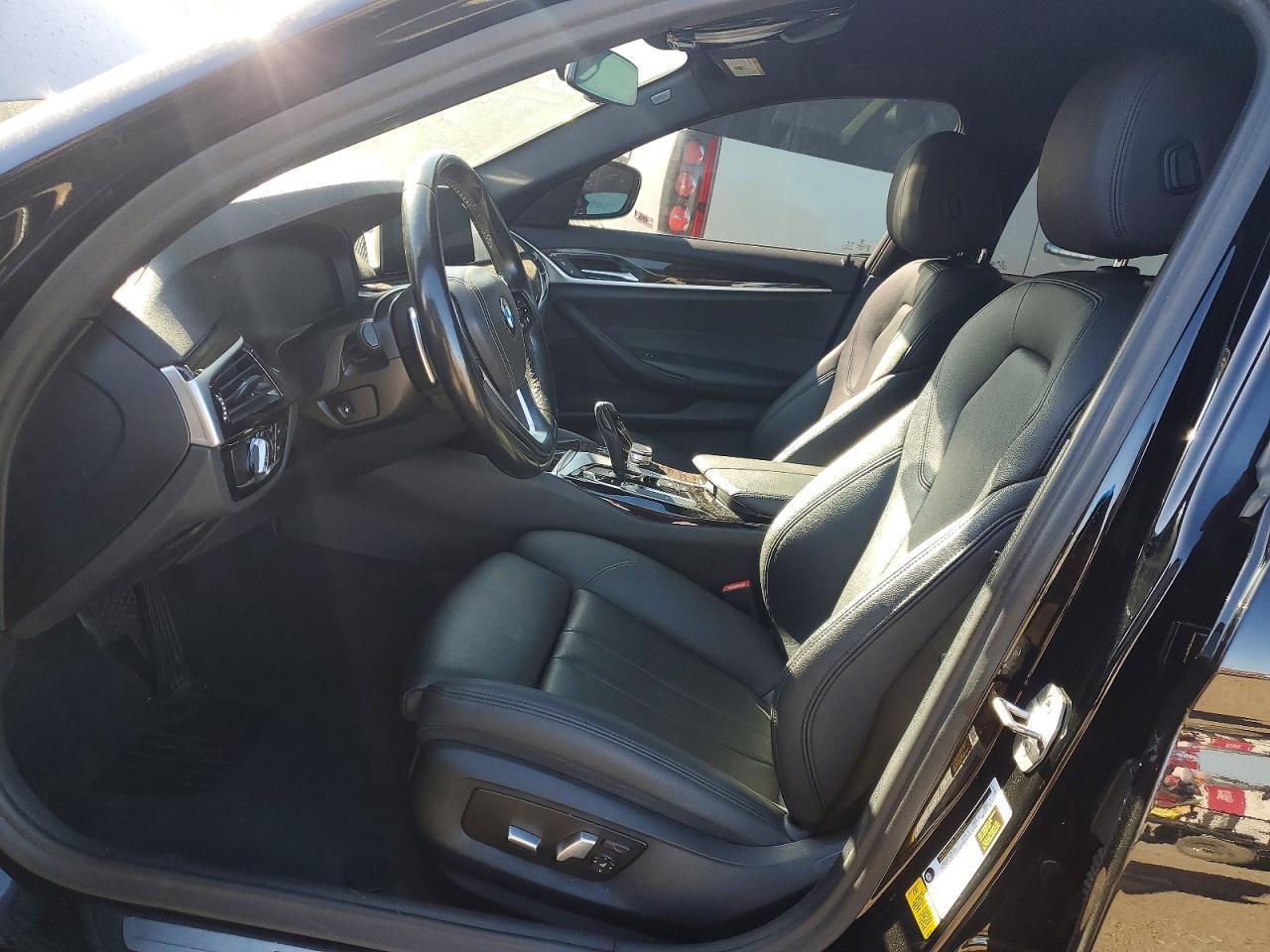 2020 BMW 530 I - zdjęcie 7
