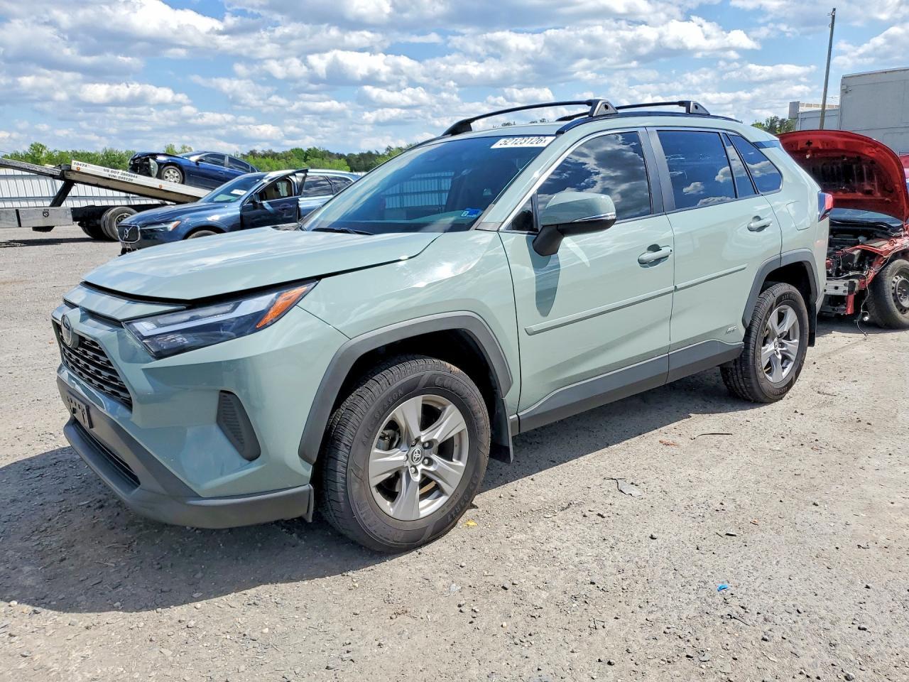 2022 Toyota Rav4 Xle - zdjęcie główne