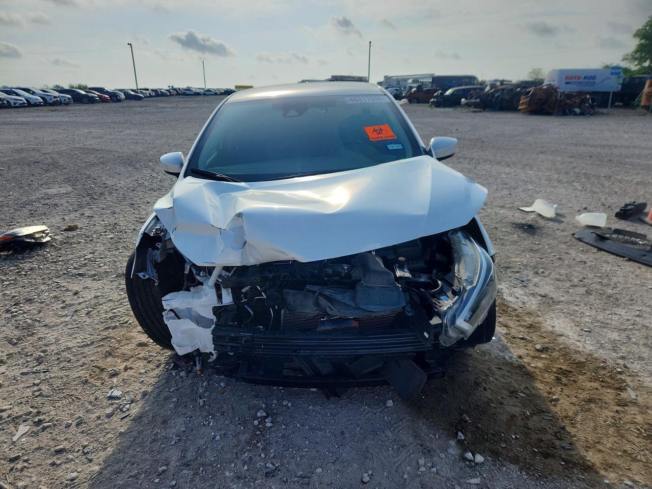 2025 Nissan Versa Sv - zdjęcie 5