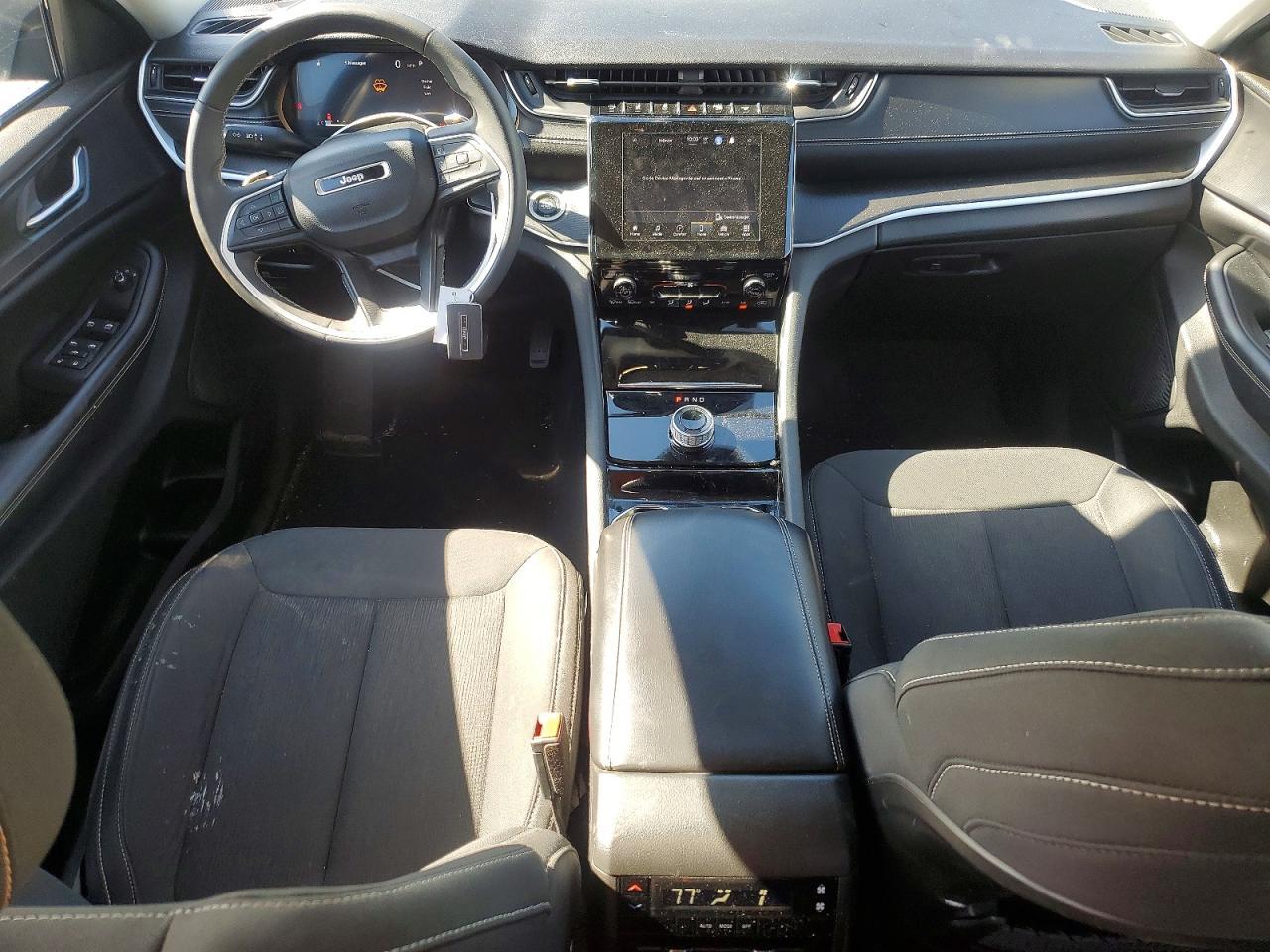 2023 Jeep Grand Cherokee L Laredo - zdjęcie 8