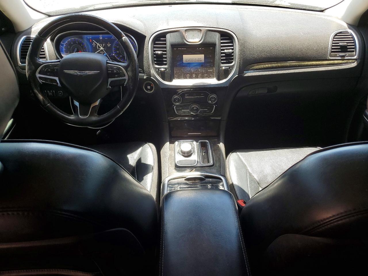 2016 Chrysler 300C - zdjęcie 8