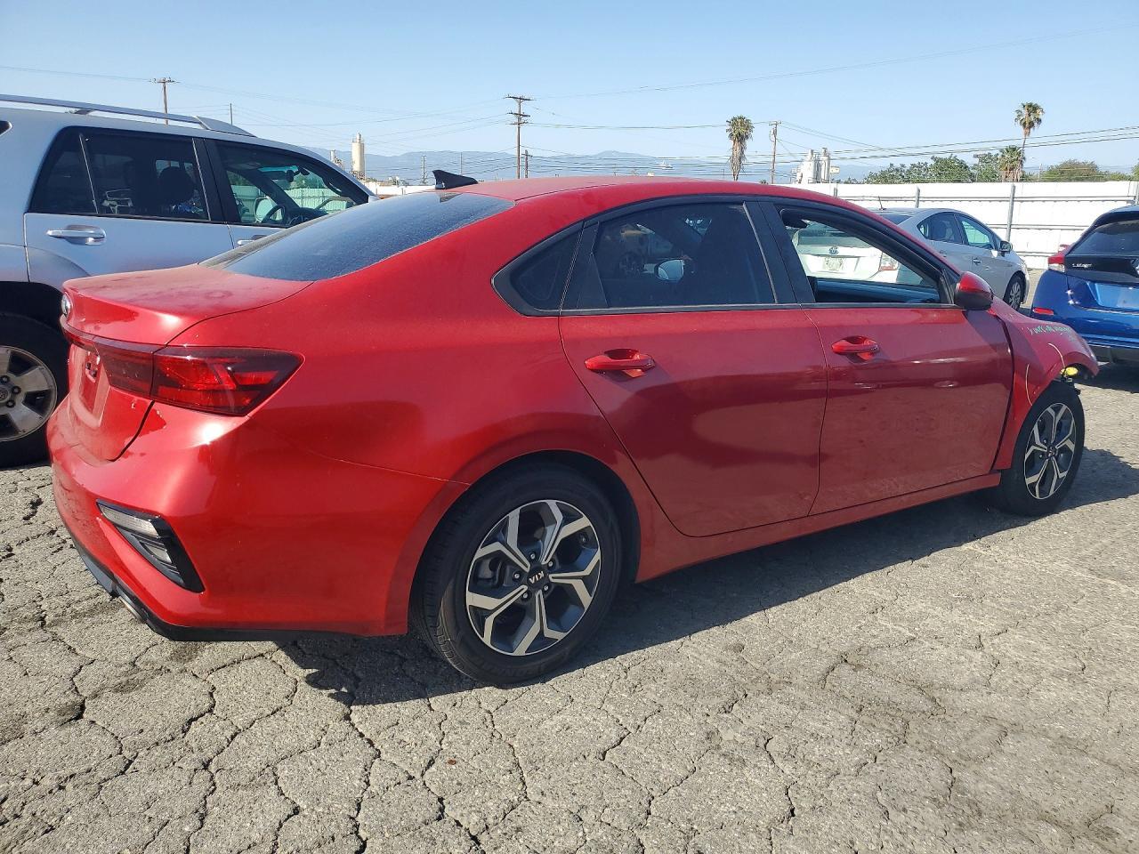 2021 Kia Forte Lxs - zdjęcie 3