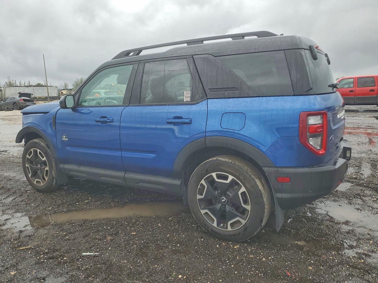 2024 Ford Bronco Sport Outer Banks - zdjęcie 2