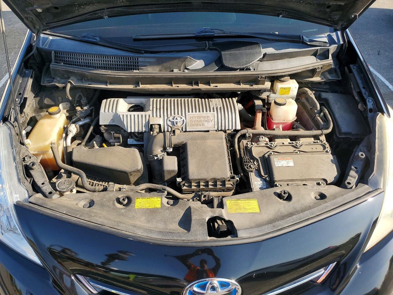 2014 Toyota Prius V Three - zdjęcie 11