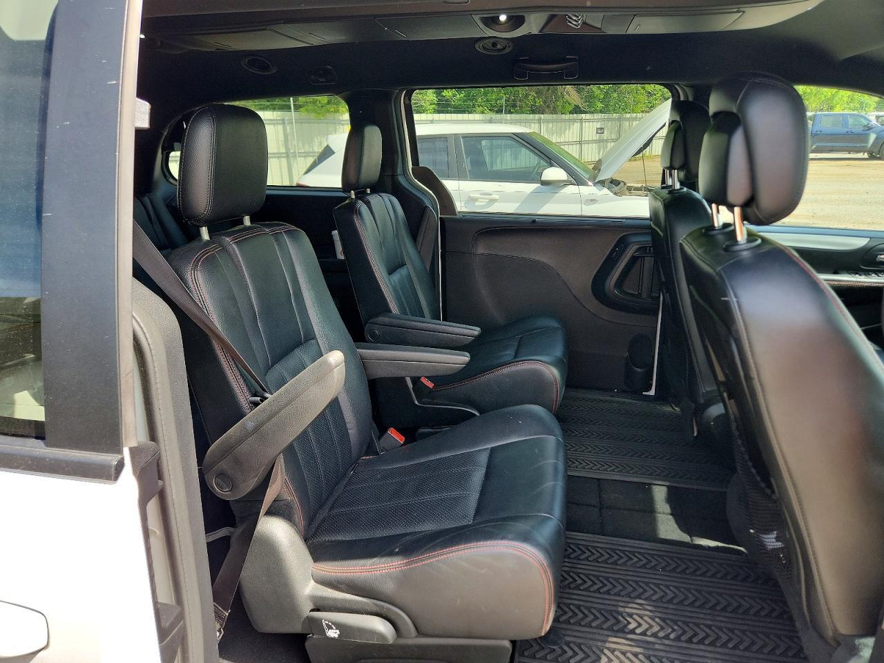 2018 Dodge Grand Caravan Gt - zdjęcie 11