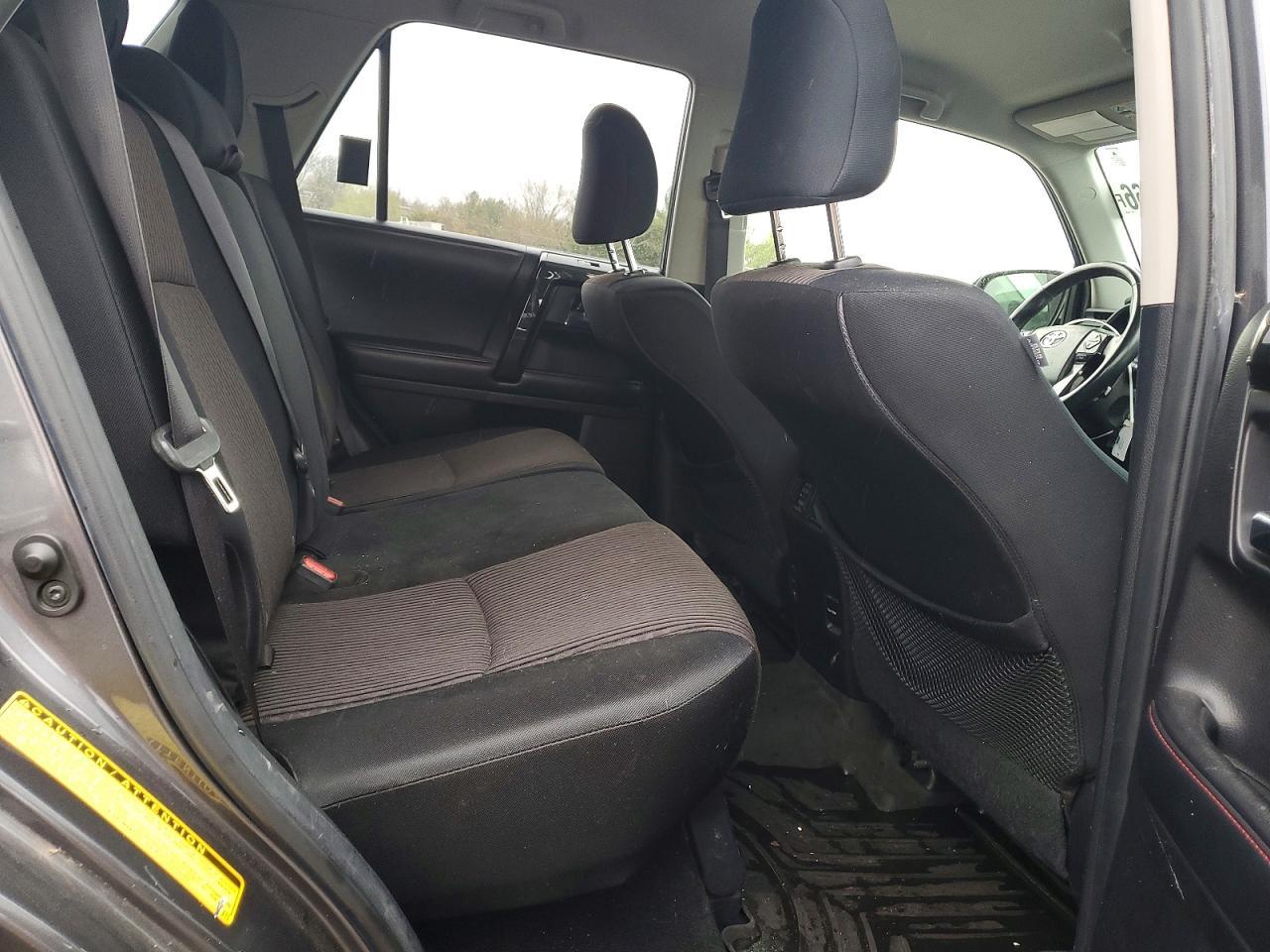 2014 Toyota 4Runner Trail - zdjęcie 11