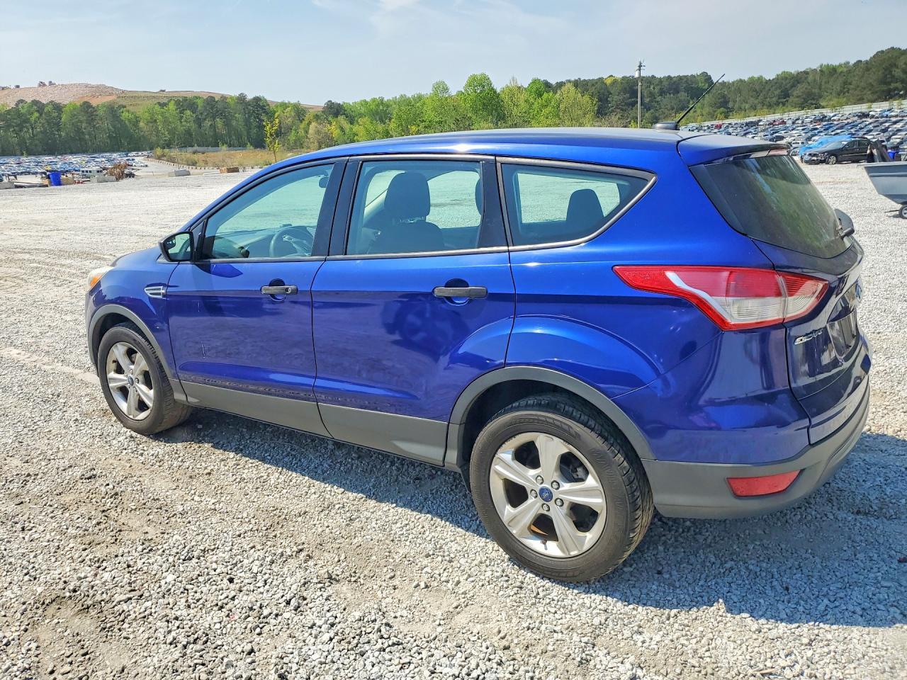 2015 Ford Escape S - zdjęcie 2