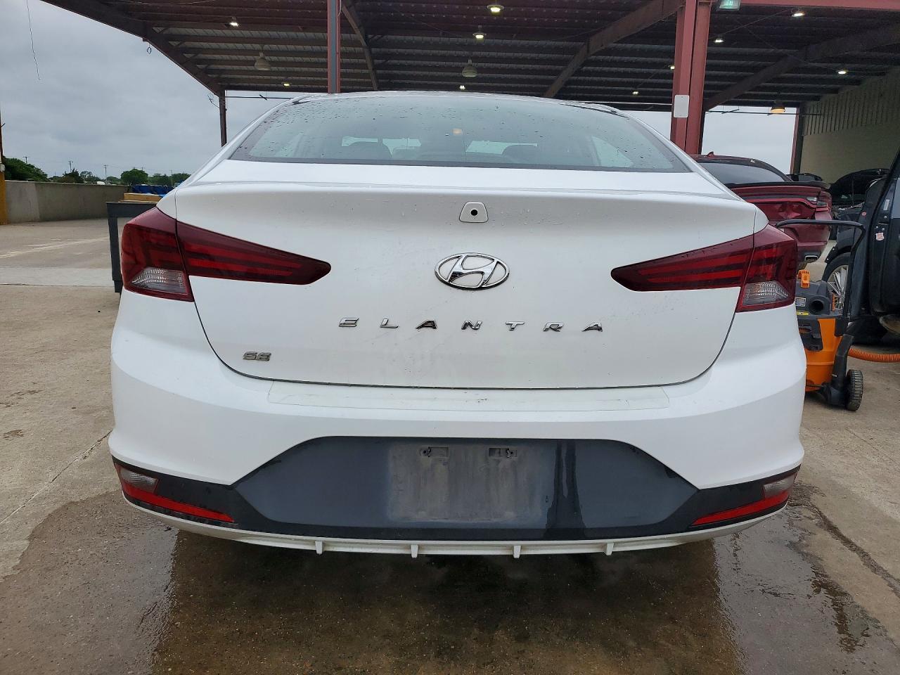 2020 Hyundai Elantra Se - zdjęcie 6