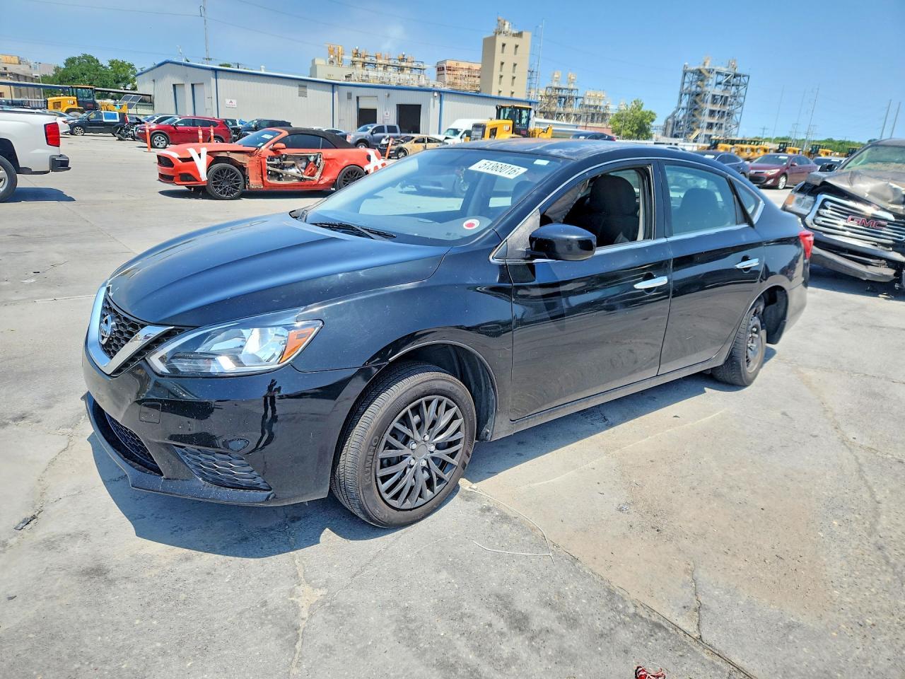 2016 Nissan Sentra S - zdjęcie główne