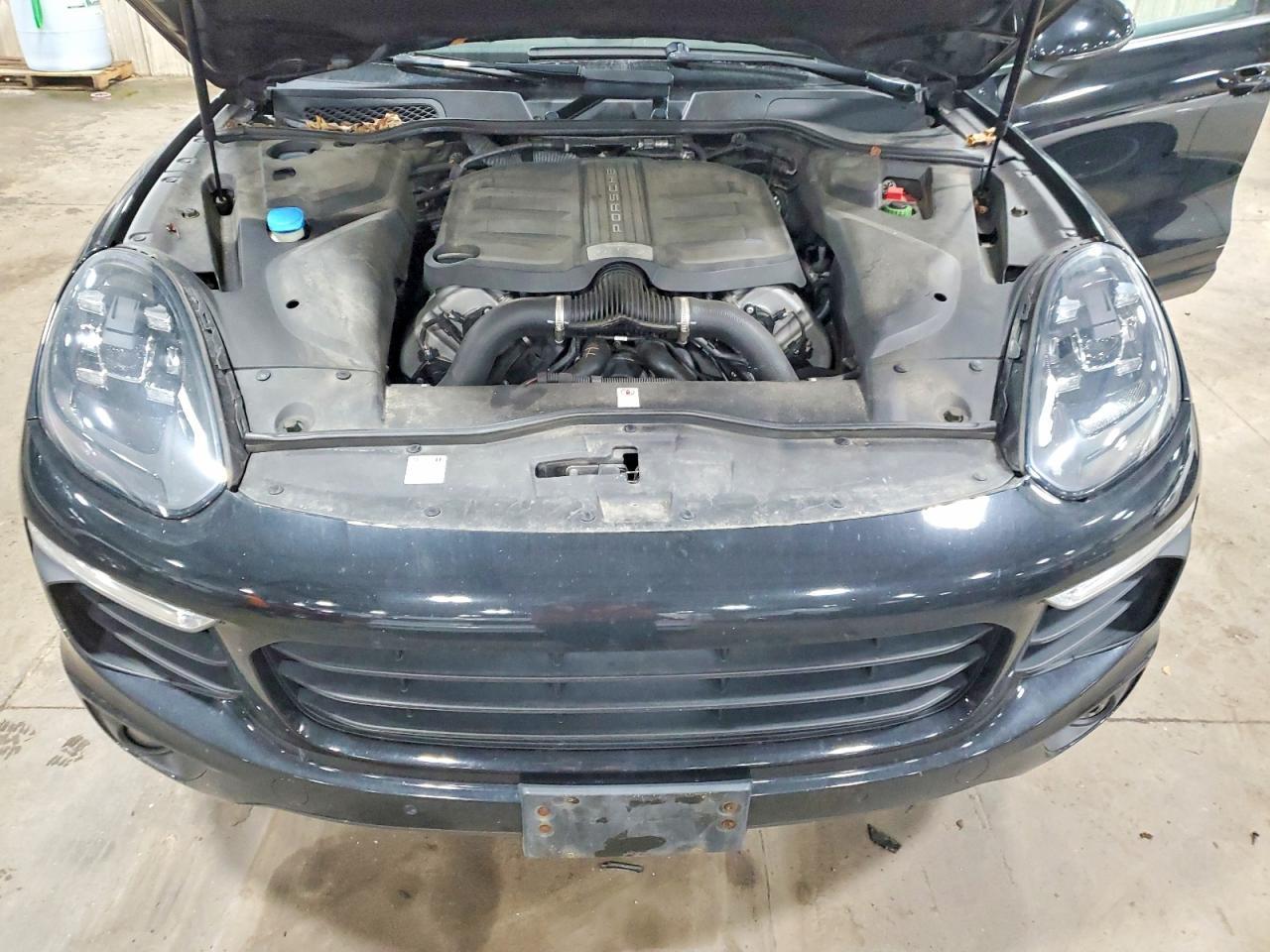 2017 Porsche Cayenne S - zdjęcie 11